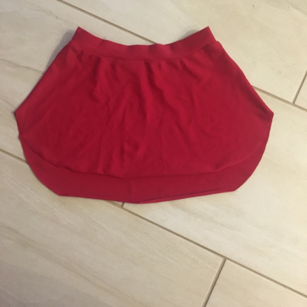 Capezio Red Pull On Skirt Size Small
